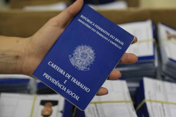 Promulgada lei que permite uso do saldo do FGTS para crédito consignado