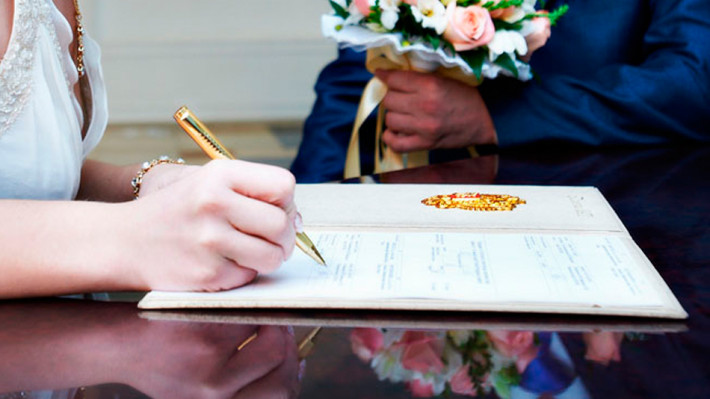 Quando o casal deve realizar o pacto antenupcial?