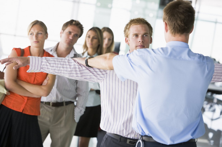 Revista íntima no ambiente de trabalho: o que você precisa saber sobre o assunto