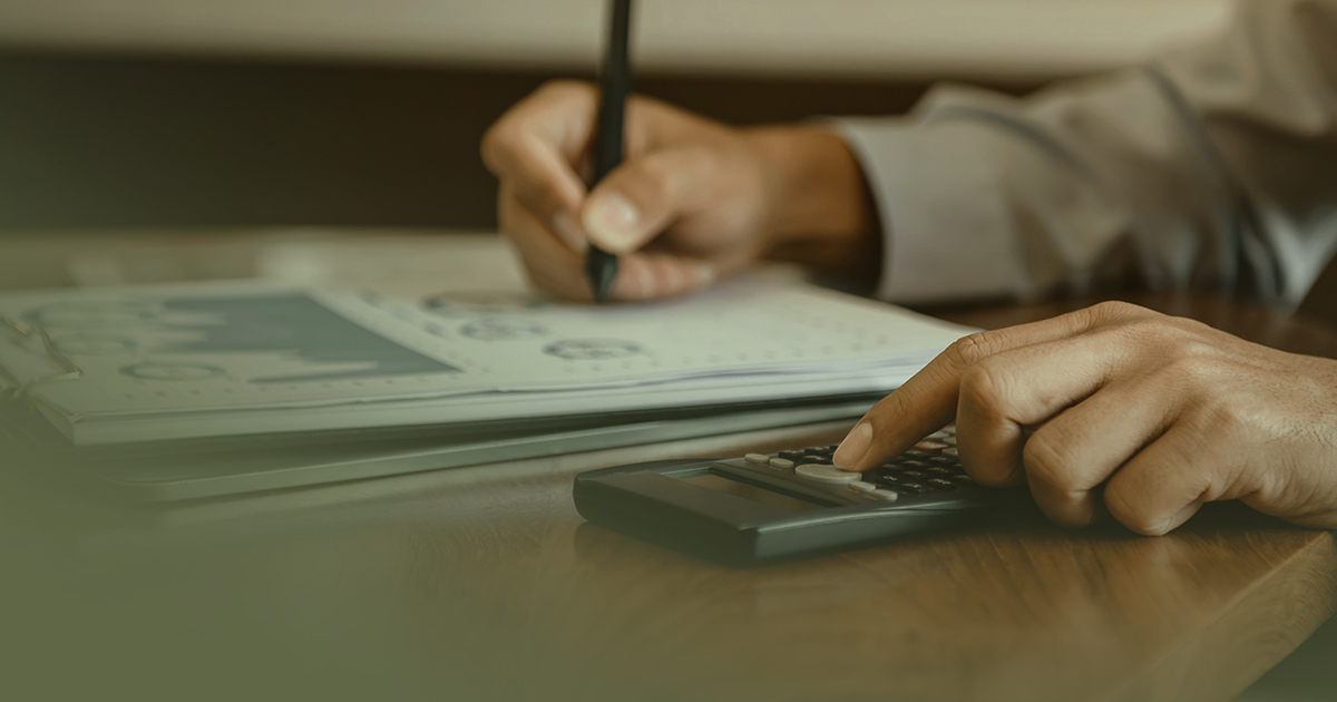 Sócio que saiu da empresa 12 dias após sua venda não deverá responder por dívida da compradora.