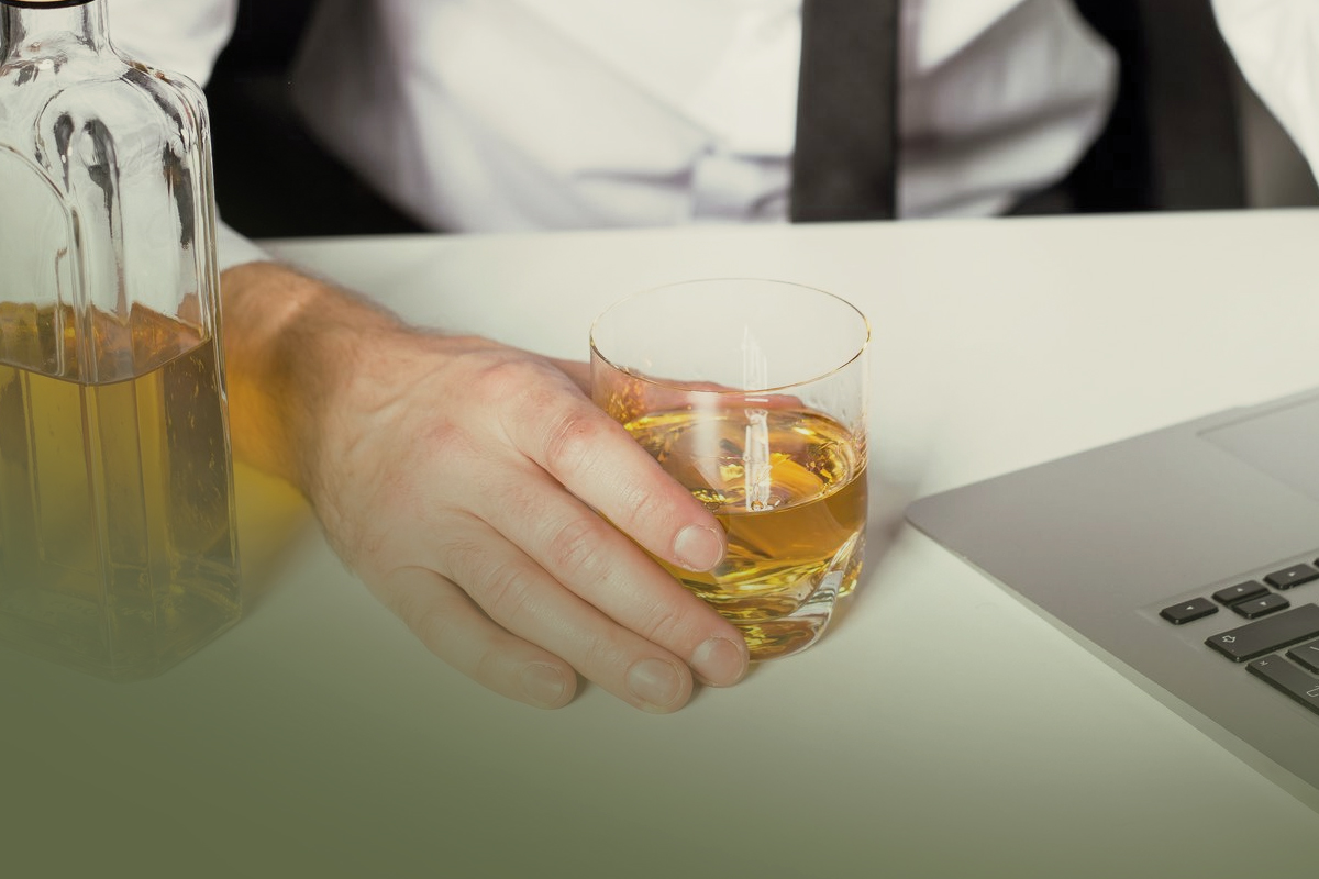 Embriaguez no trabalho: falta grave ou doença?
