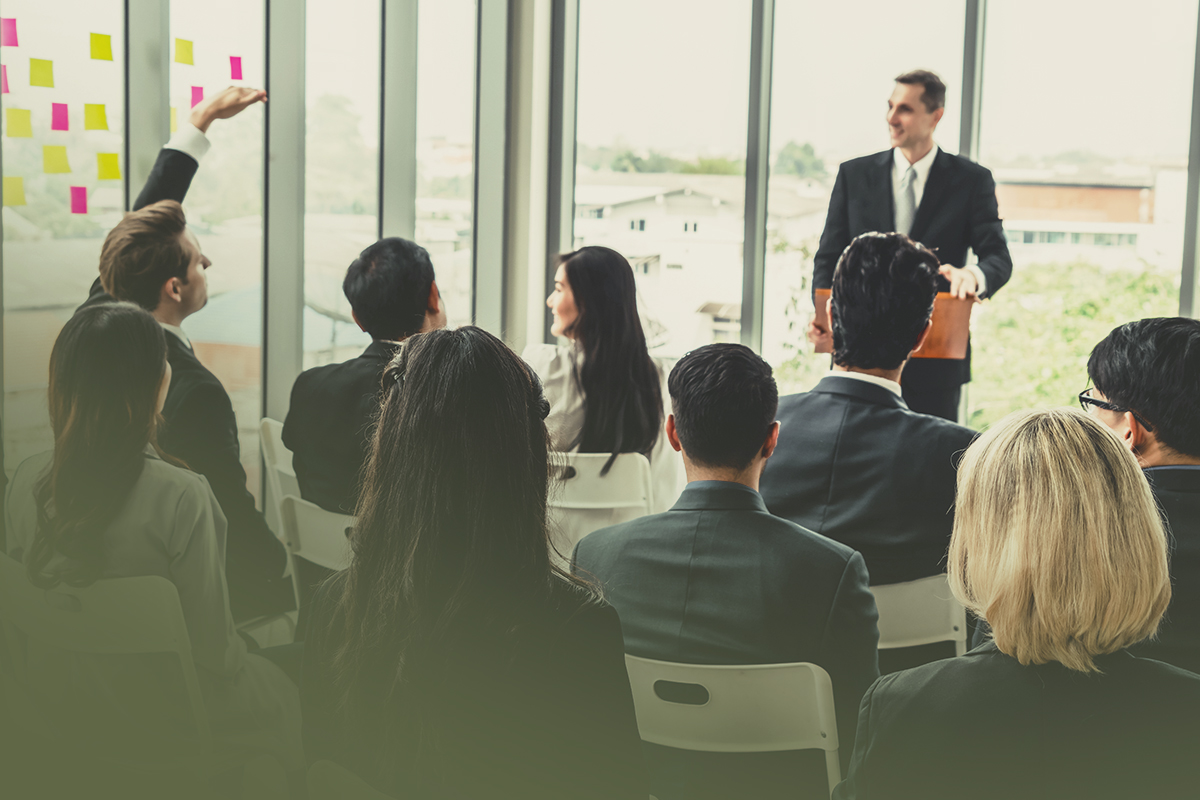 Cursos fora da jornada de trabalho: o que as empresas precisam saber