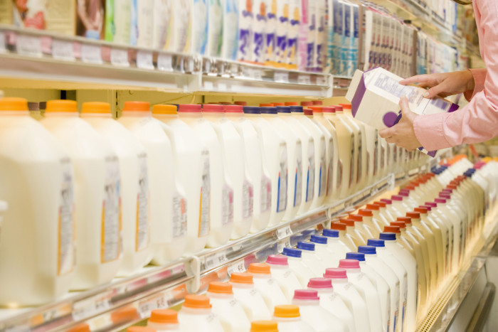 Atenção, empresário: consumidor pode trocar produto com validade vencida por outro