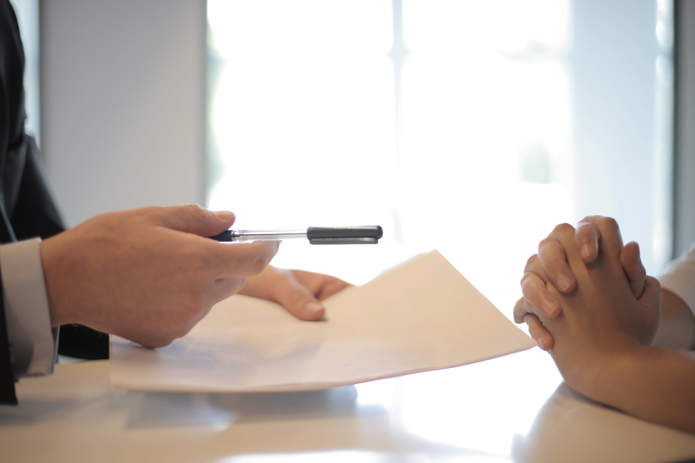 Qual o tempo máximo para cobrar judicialmente um contrato particular?